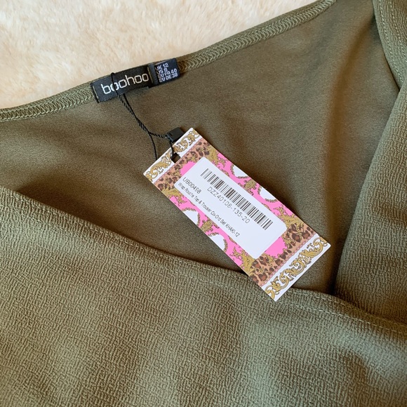 Women’s Wrap top and pants set - Picture 4 of 6